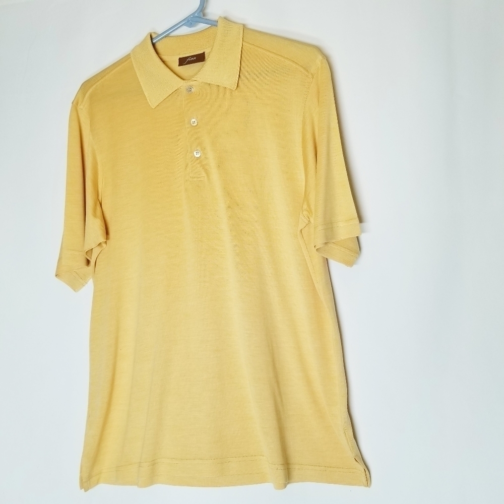 Finn mens 100% silk Medium pullover‎ yellow Henley polo top has pilling or pulls